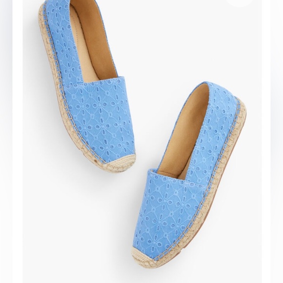 Talbots Izzy Light Blue Eyelet Espadrilles Size 6.5 NWOT - Picture 3 of 9